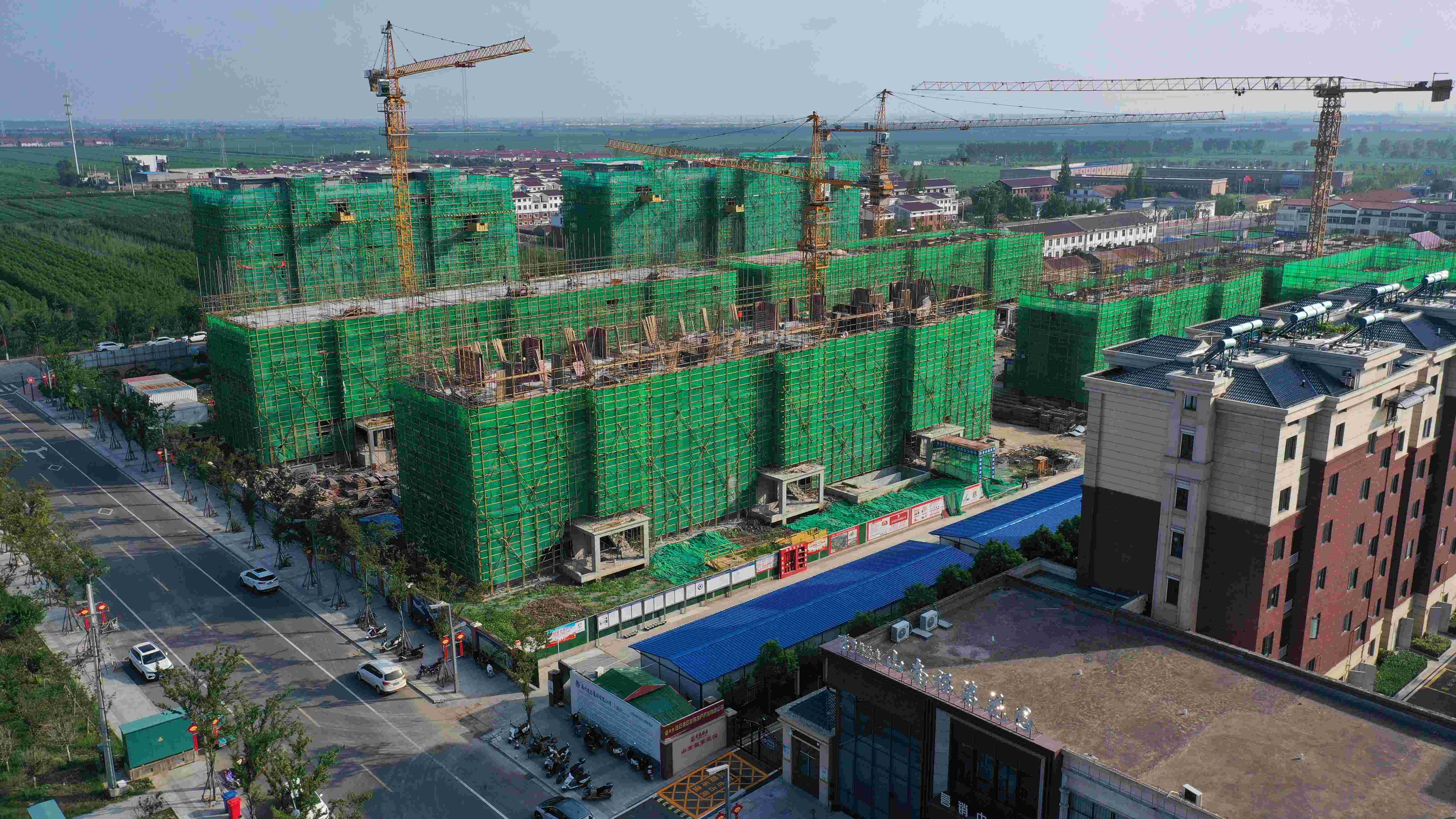 20230802 锚定目标不放松  真抓实干促落实(1).jpg