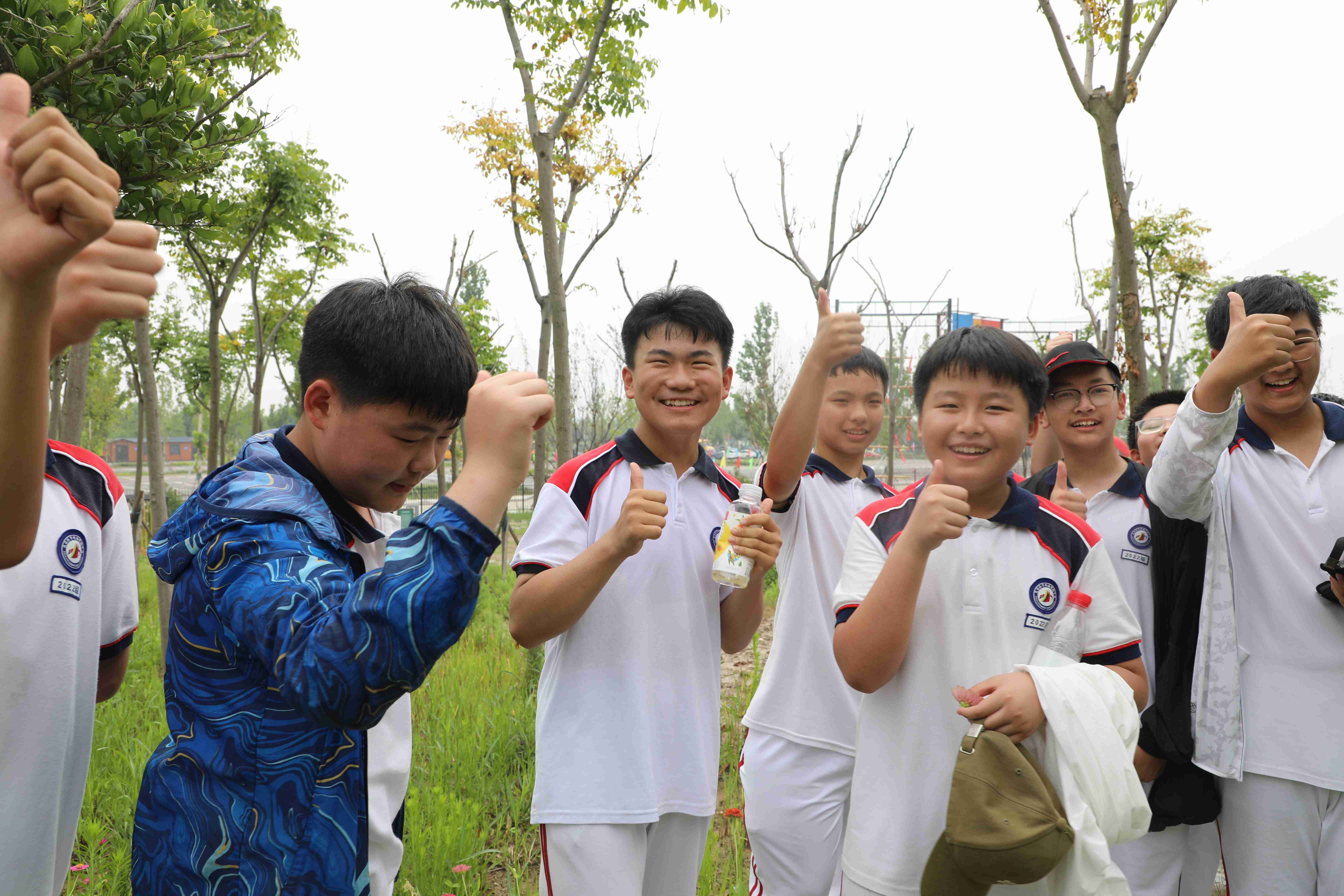 20230712 云台农场联合新海实验中学举行“劳动社会实践基地”揭牌仪式(王信学) (8)(1).jpg
