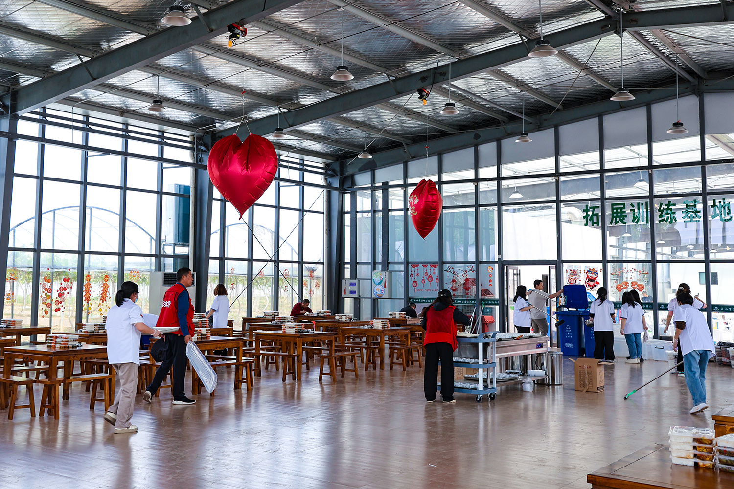 20240510 云台“娘子军” 志愿服务展风采.jpg