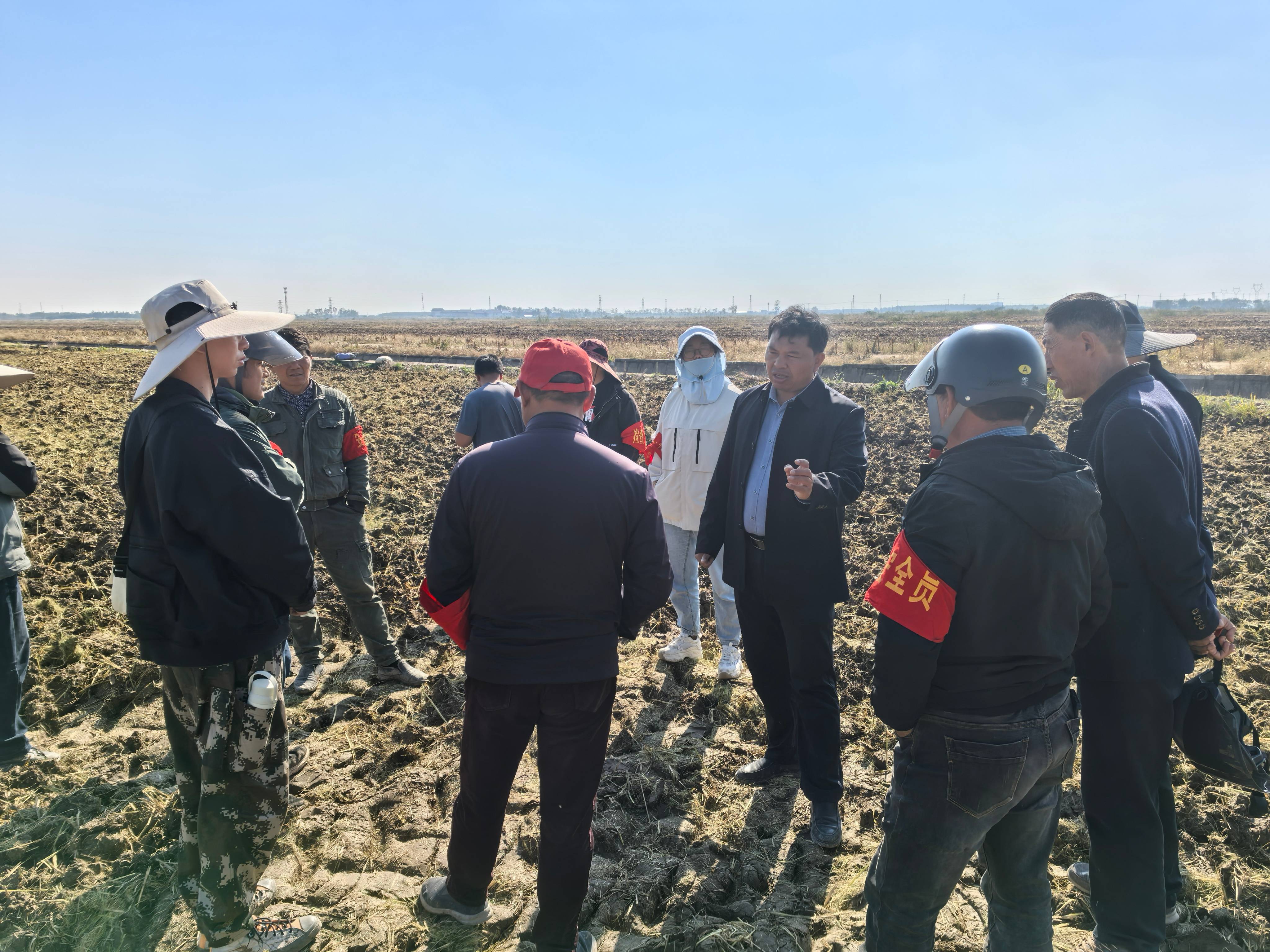 20241024 苏垦农发云台分公司召开“三秋”工作现场会(1).jpg