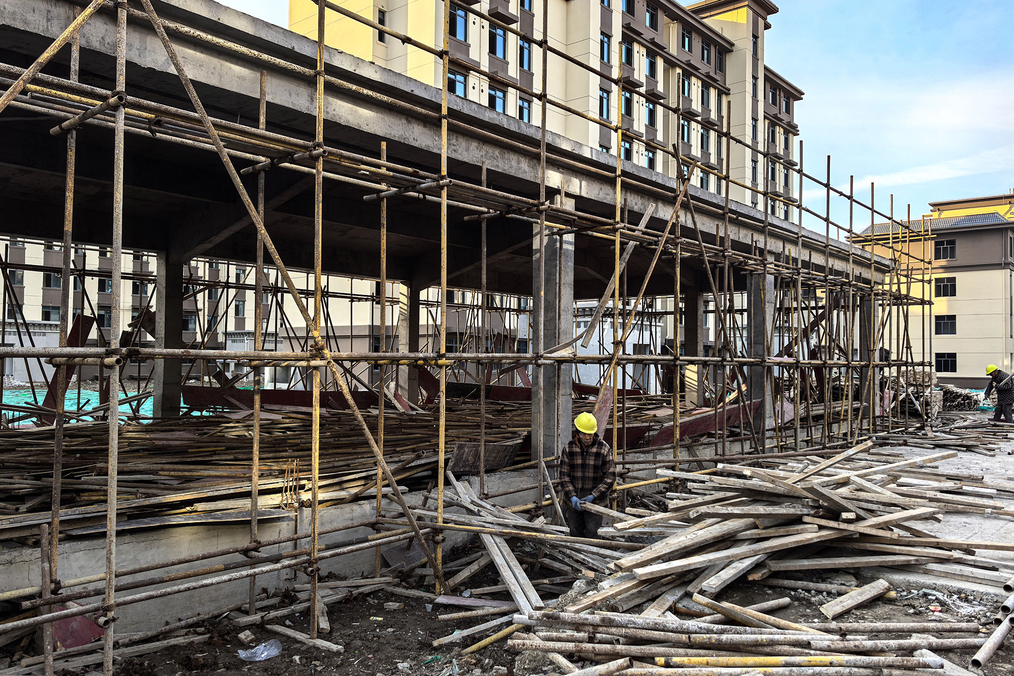 1739928061886558.jpg 20250218 开局就奋战!云台掀起项目建设大干快干热潮 (2).jpg