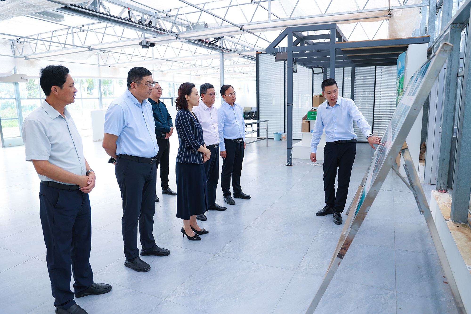 20250918 海州区领导到云台调研推进社会职能改革 (1).JPG