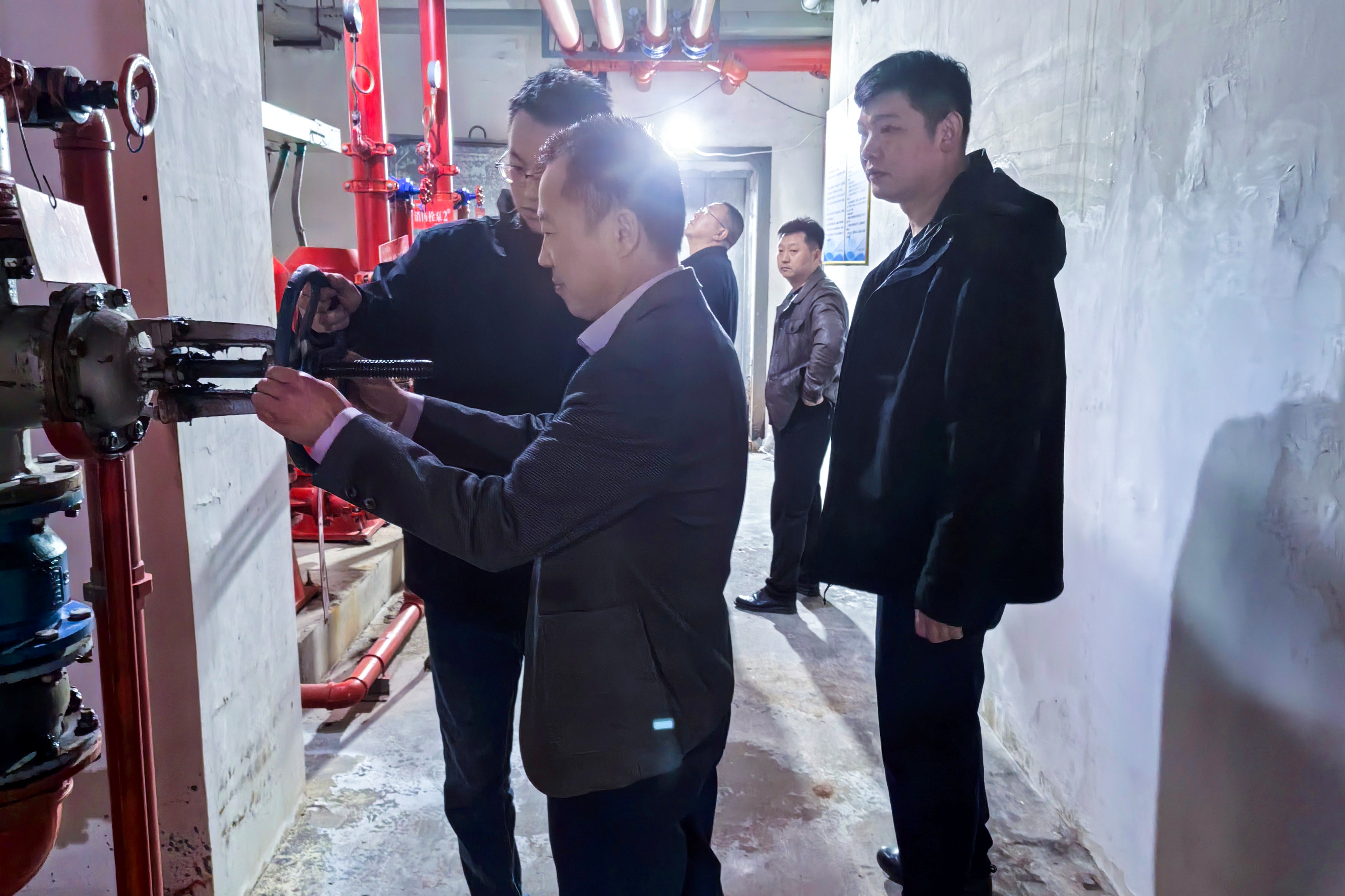 20260410 华泰物业开展安全生产专项检查.jpg